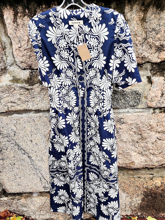 Boden Dresses & Skirts - Boden Blue Ivy Cotton Floral Midi Dress in Blue & White Size 12 NWT